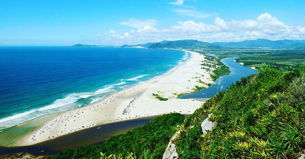 praia guarda do embau palhoca santa catarina