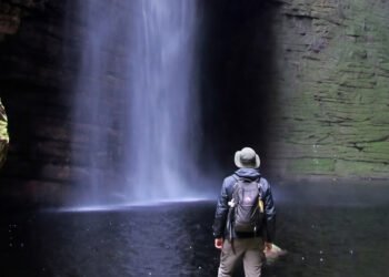 Cachoeira da Fumacinha em Ibicoara, na Chapada Diamantina, Bahia