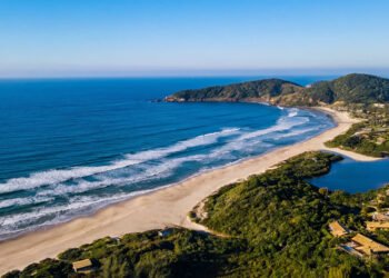 Praia do Rosa, em Imbituba